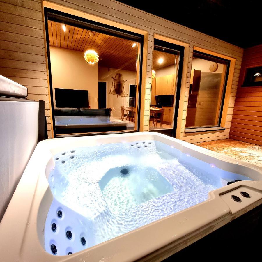 Villa Blueberry โรวานิเอมิ ภายนอก รูปภาพ